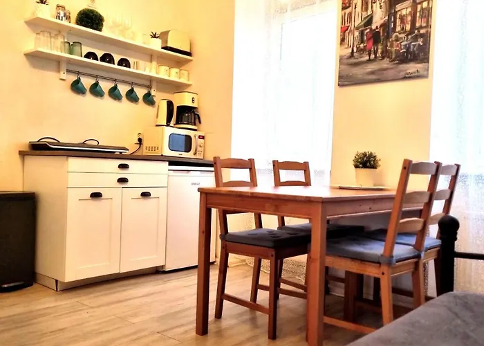 Apartment, Good Location * Berlino