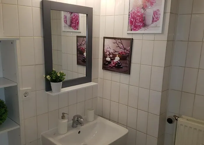 Apartment, Good Location Апартаменты *