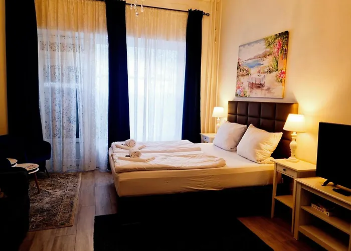 Apartment, Good Location شقة *